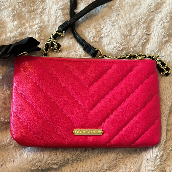 Betsey Johnson Crossbody bag! - Picture 2 of 10
